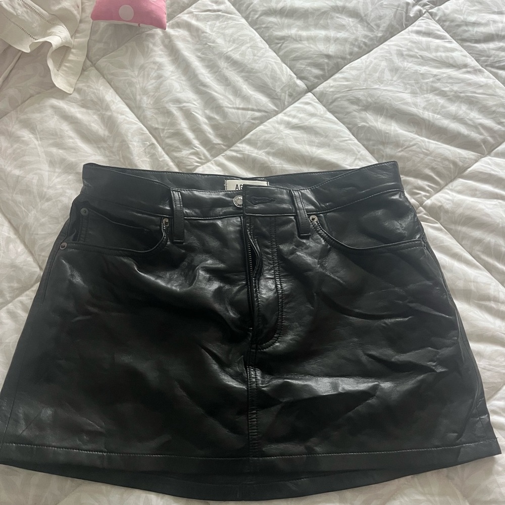 Recycled Leather Liv Mini Skirt in Detox
AGOLDE
